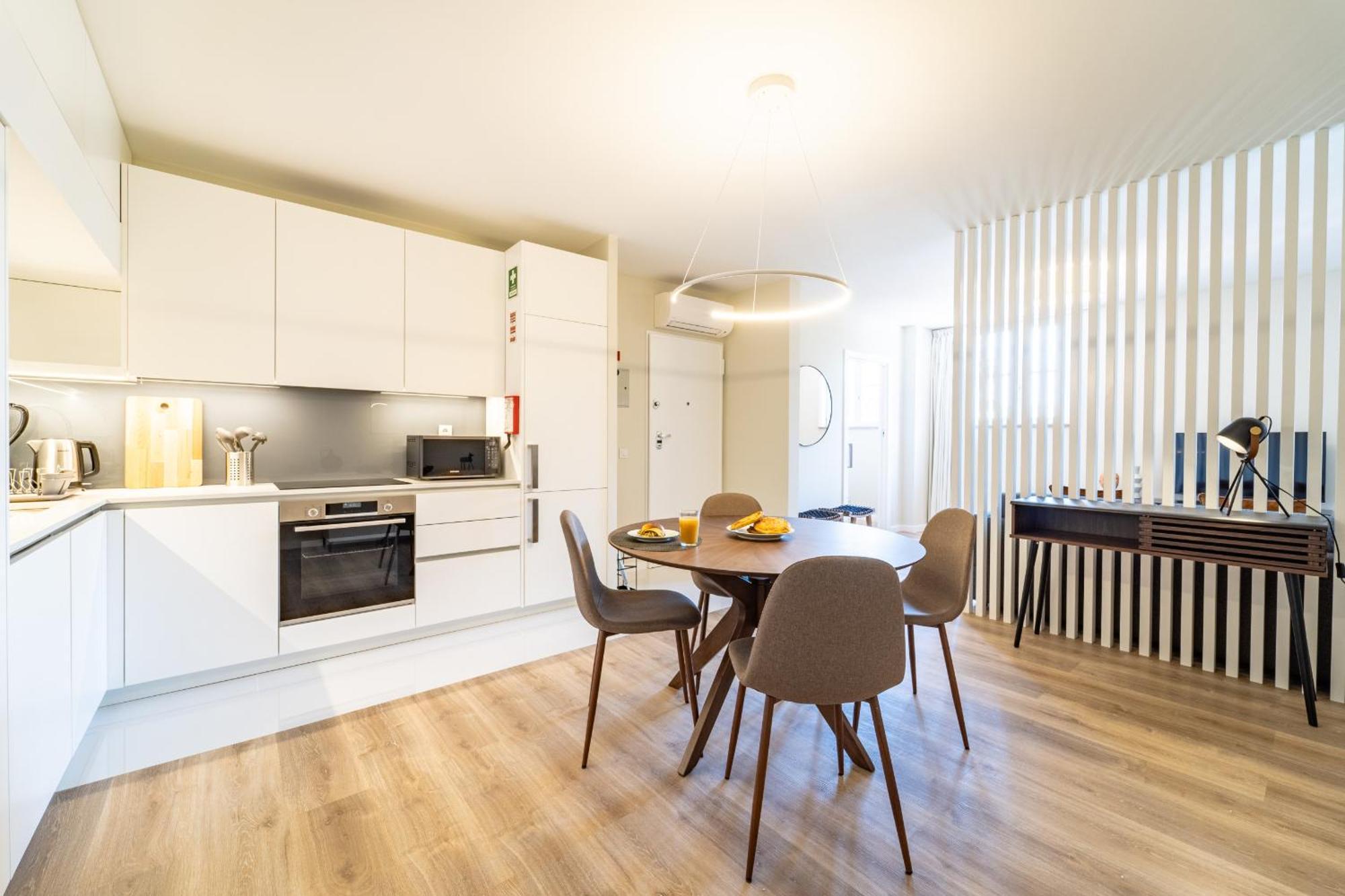 On The Square Flat - City Center By House And People 브라가 외부 사진